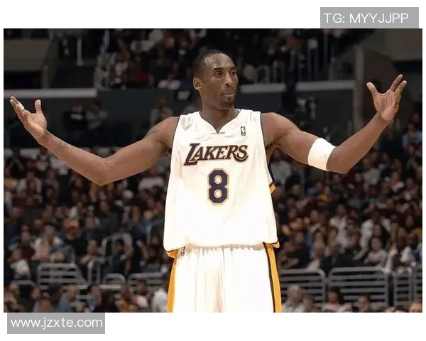 足球传奇科比的精彩瞬间与辉煌成就回顾