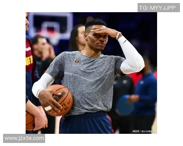 足球明星对威少的评价与合作展望引发球迷热议与期待 足球明星对威少的评价与合作展望引发球迷热议与期待